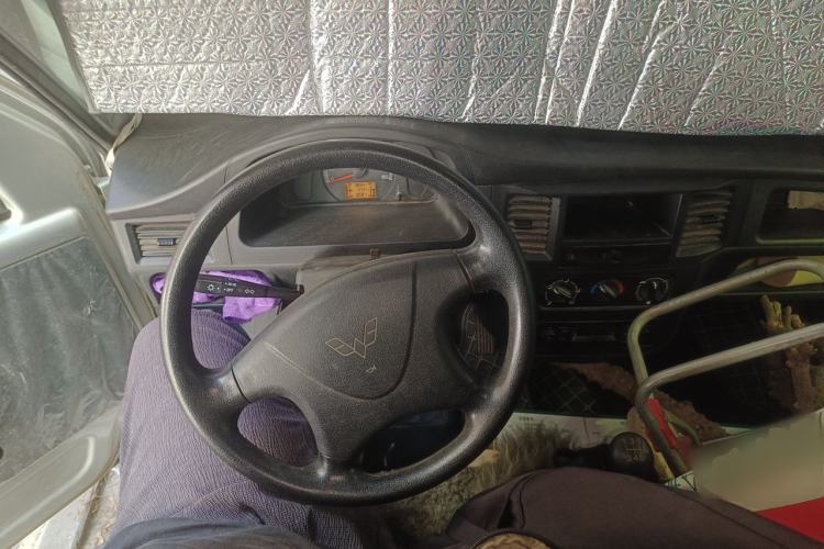 Used Wuling Zhiguang 2020 1.2L Van Utility Model China VI Emission Standard 2 Seats LSI Steering Wheel