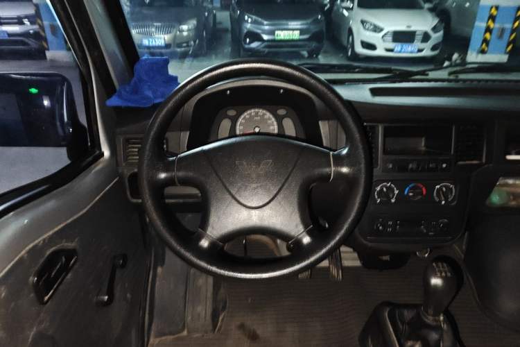 Used Wuling Zhiguang 2020 1.2L Practical Model China VI LSI Steering Wheel