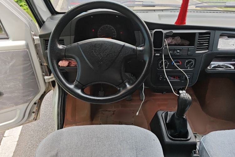 Used Wuling Zhiguang 2020 1.2L Practical Model China VI LSI Steering Wheel