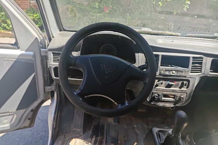 Used Wuling Zhiguang 2020 1.2L Practical Model China VI LSI Steering Wheel