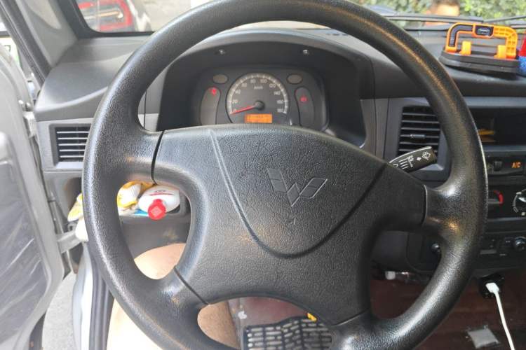 Used Wuling Zhiguang 2020 1.2L Practical Model China VI LSI Steering Wheel