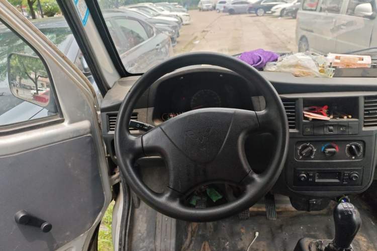 Used Wuling Zhiguang 2020 1.2L Practical Model China VI LSI Steering Wheel