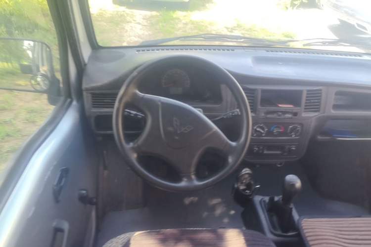 Used Wuling Zhiguang 2020 1.2L Practical Model China VI LSI Steering Wheel