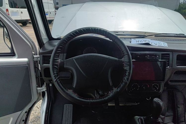 Used Wuling Zhiguang 2020 1.2L Practical Model China VI LSI Steering Wheel