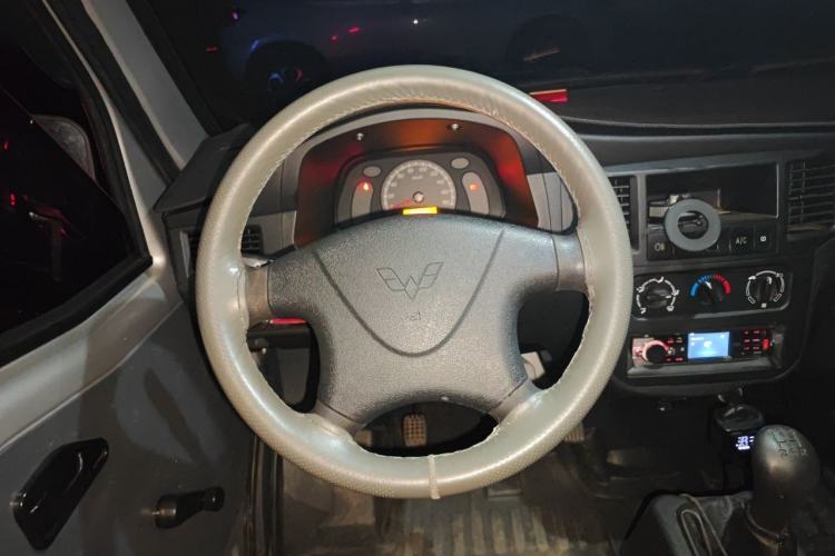 Used Wuling Zhiguang 2020 1.2L Practical Model China VI LSI Steering Wheel