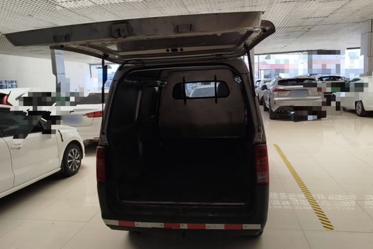 Used Wuling Zhiguang 2020 1.2L Van Utility Model China VI Emission Standard 2 Seats LSI Trunk