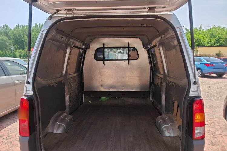 Used Wuling Zhiguang 2020 1.2L Van Utility Model China VI Emission Standard 2 Seats LSI Trunk