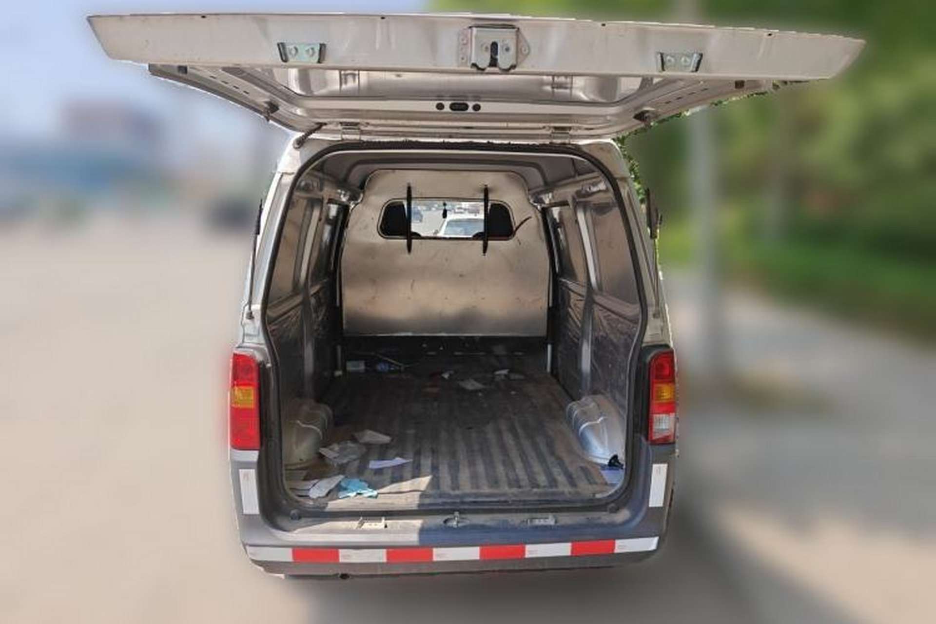 Used Wuling Zhiguang 2020 1.2L Van Utility Model China VI Emission Standard 2 Seats LSI Trunk