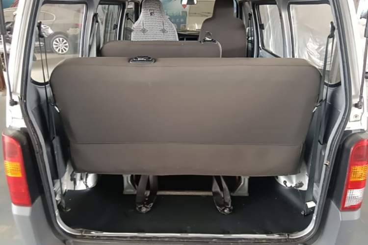 Used Wuling Zhiguang 2020 1.2L Practical Model China VI LSI Trunk