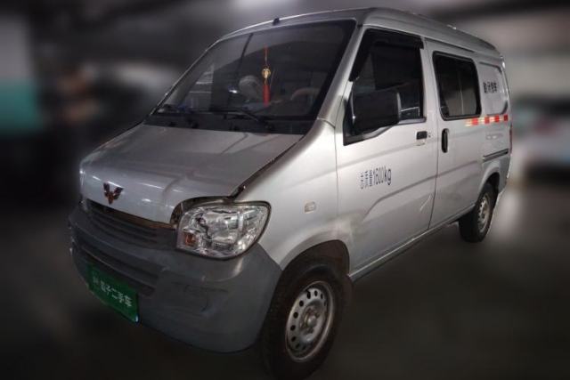 Used Wuling Zhiguang 2020 1.2L Van Utility Model China VI Emission Standard 5-Seater LSI