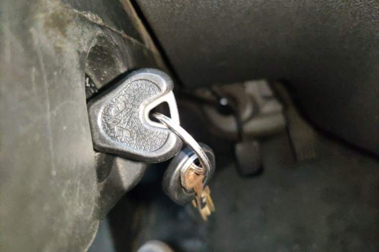 Used Wuling Zhiguang 2020 1.2L Practical Model China VI LSI Vehicle Key