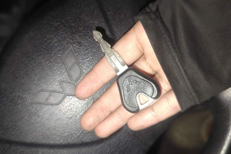 Used Wuling Zhiguang 2020 1.2L Practical Model China VI LSI Vehicle Key