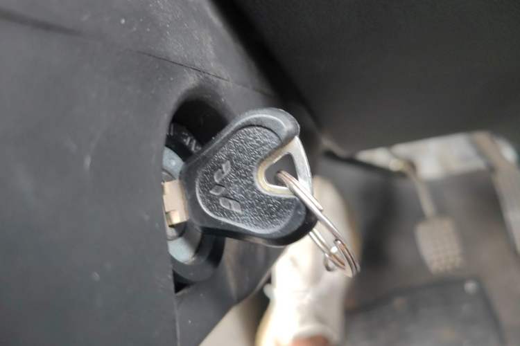 Used Wuling Zhiguang 2020 1.2L Practical Model China VI LSI Vehicle Key