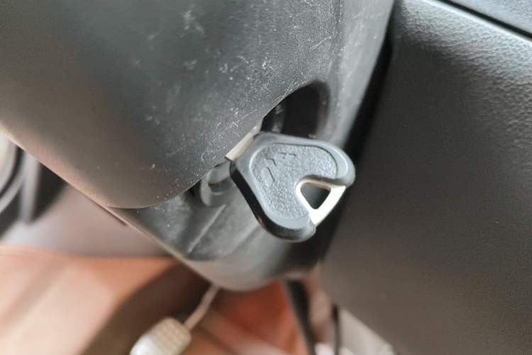 Used Wuling Zhiguang 2020 1.2L Practical Model China VI LSI Vehicle Key