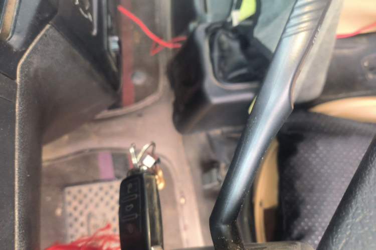 Used Wuling Zhiguang 2020 1.2L Practical Model China VI LSI Vehicle Key