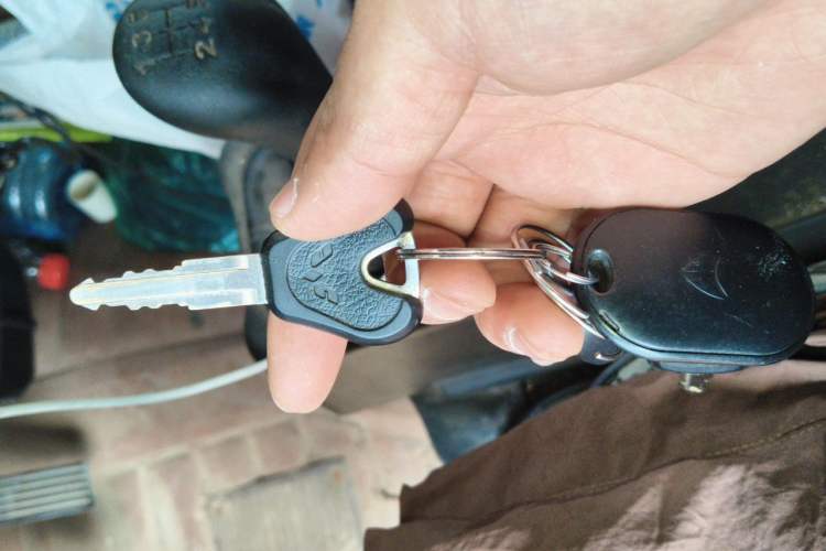 Used Wuling Zhiguang 2020 1.2L Practical Model China VI LSI Vehicle Key