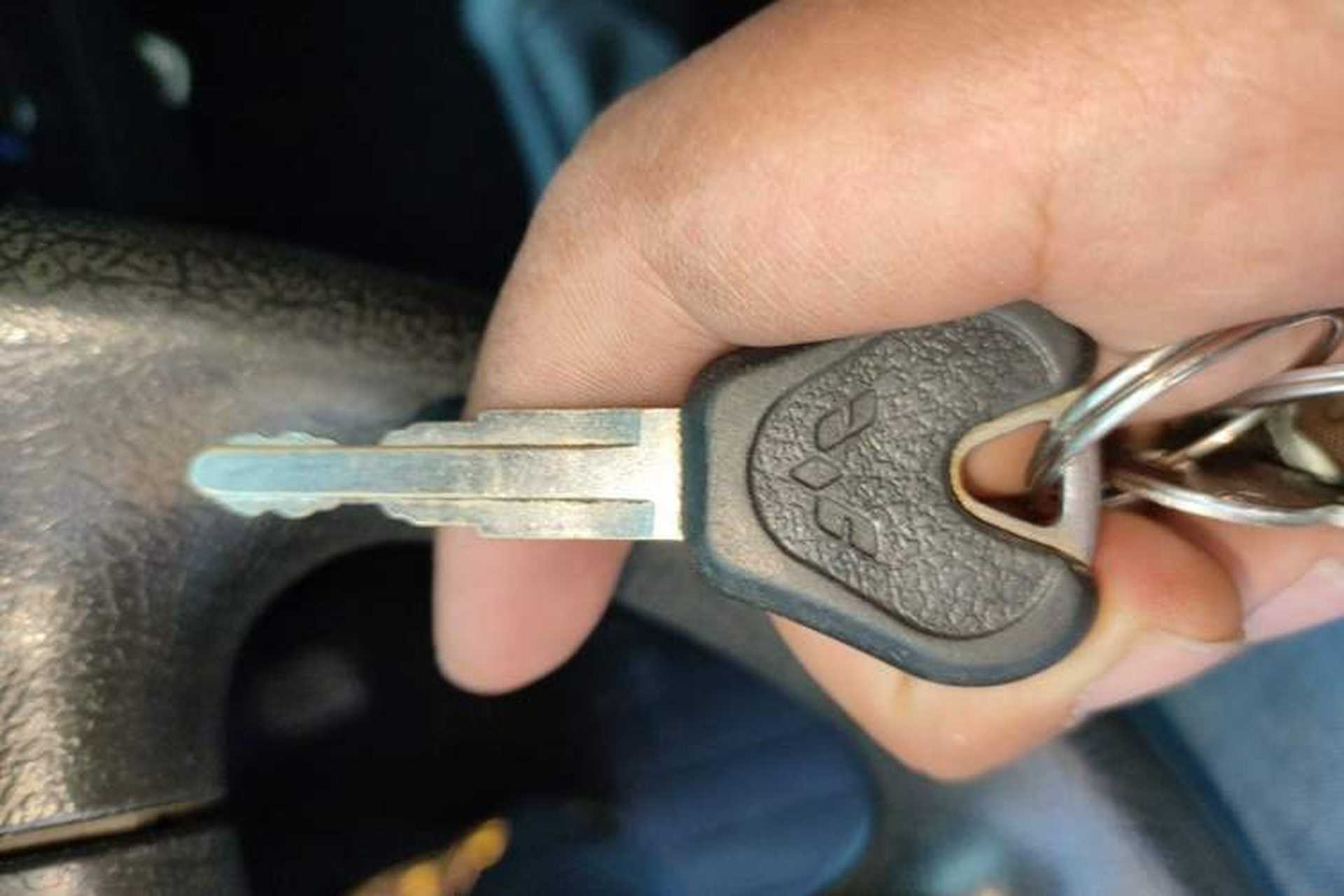 Used Wuling Zhiguang 2020 1.2L Practical Model China VI LSI Vehicle Key