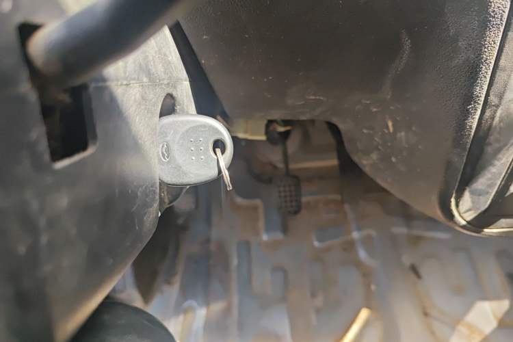 Used Wuling Zhiguang 2020 1.2L Practical Model China VI LSI Vehicle Key