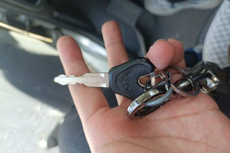 Used Wuling Zhiguang 2020 1.2L Practical Model China VI LSI Vehicle Key