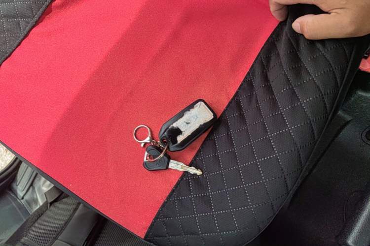 Used Wuling Zhiguang 2020 1.2L Practical Model China VI LSI Vehicle Key