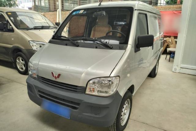 Used Wuling Zhiguang 2020 1.2L Van Utility Model China VI Emission Standard 2 Seats LSI