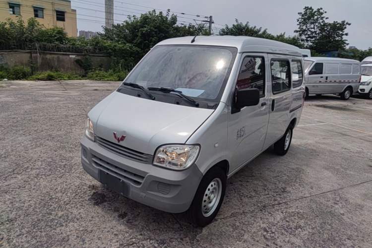 Used Wuling Zhiguang 2020 1.2L Practical Model China VI LSI Guazi used car, China used car export, Used car for sale, Used Wuling cars, Cheapest cars for sale