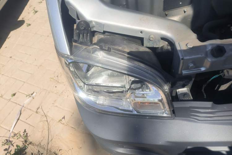 Used Wuling Zhiguang  Right Front Headlight