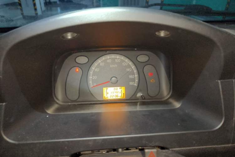 Used Wuling Zhiguang 2023 1.5L Practical Version 5/7 Seats Instrument Cluster