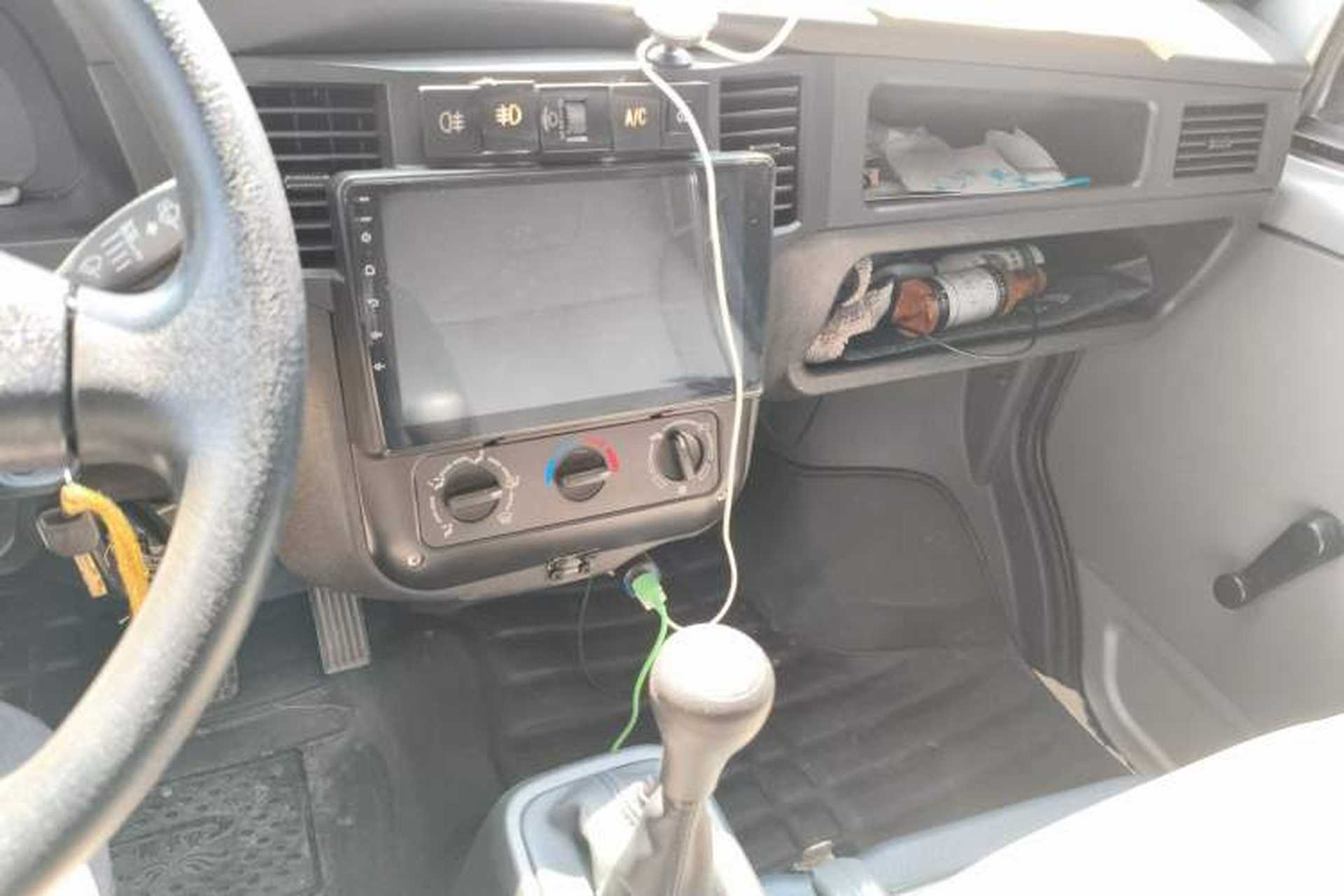 Used Wuling Zhiguang 2023 1.5L Practical Version 5/7 Seats Audio And AC Panel