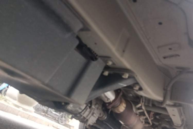 Used Wuling Zhiguang 2023 1.5L Practical Version 5/7 Seats Chassis Front Left