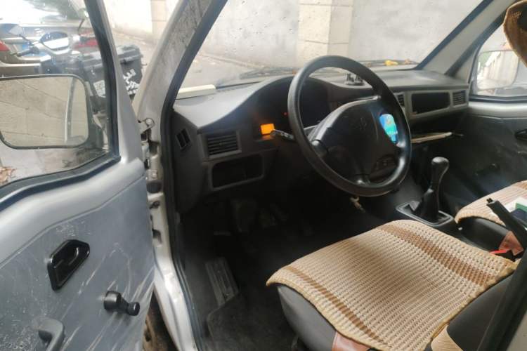 Used Wuling Zhiguang 2023 1.5L Practical Version 5/7 Seats Driver Seat