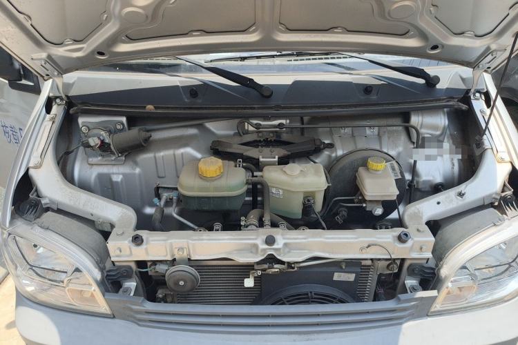 Used Wuling Zhiguang 2023 1.5L Practical Version 5/7 Seats Engine Bay