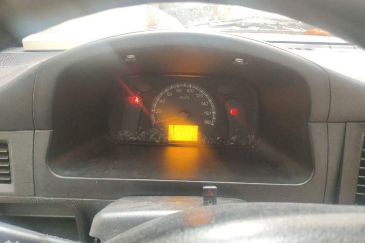 Used Wuling Zhiguang 2023 1.5L Practical Version 5/7 Seats Instrument Cluster