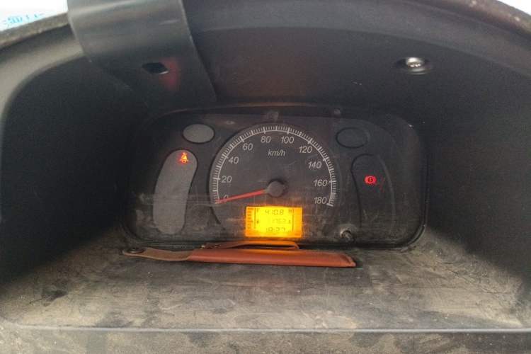 Used Wuling Zhiguang 2023 1.5L Practical Version 5/7 Seats Instrument Cluster
