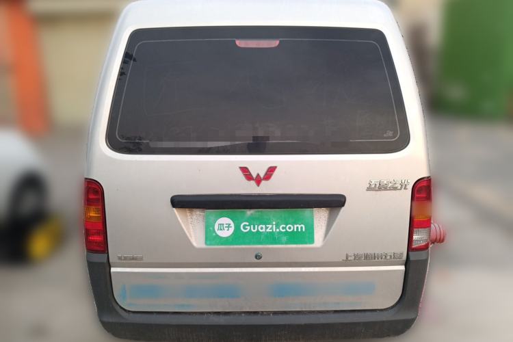Used Wuling Zhiguang 2023 1.5L Practical Version 5/7 Seats Rear