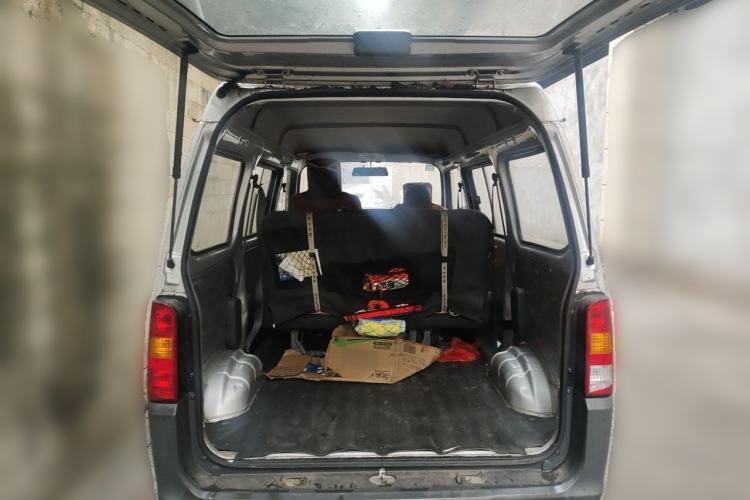 Used Wuling Zhiguang 2023 1.5L Practical Version 5/7 Seats Trunk