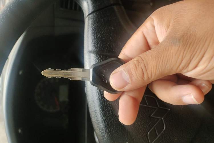 Used Wuling Zhiguang 2023 1.5L Practical Version 5/7 Seats Vehicle Key