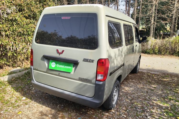 Used Wuling Zhiguang 2023 1.5L Practical Version 5/7 Seats Rear Right 45 Deg
