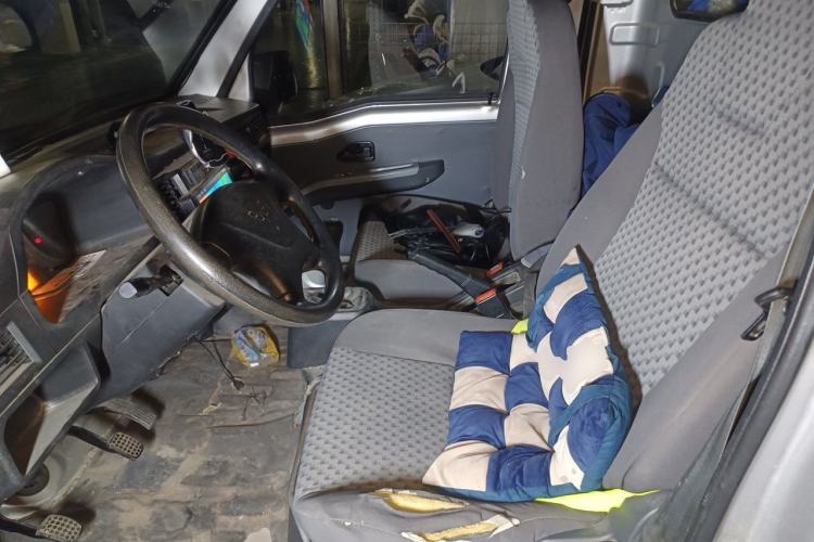 Used Wuling Zhiguang 2023 1.5L Utility Version with Enclosed Windows 2 Seats Left Front Seat
