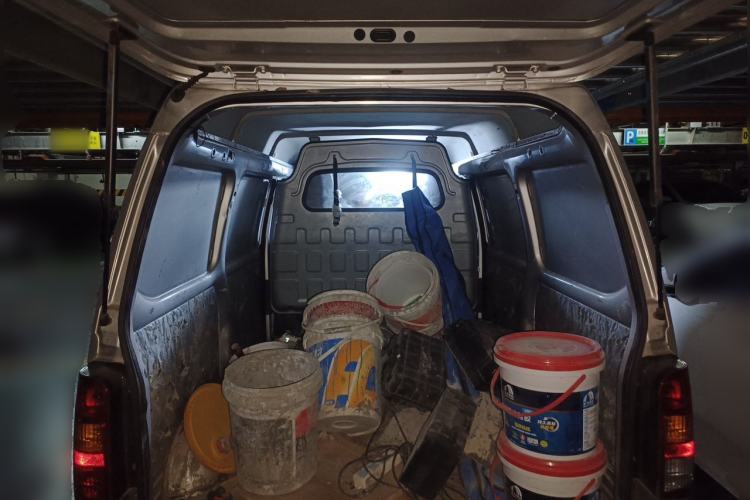 Used Wuling Zhiguang 2023 1.5L Utility Version with Enclosed Windows 2 Seats Trunk