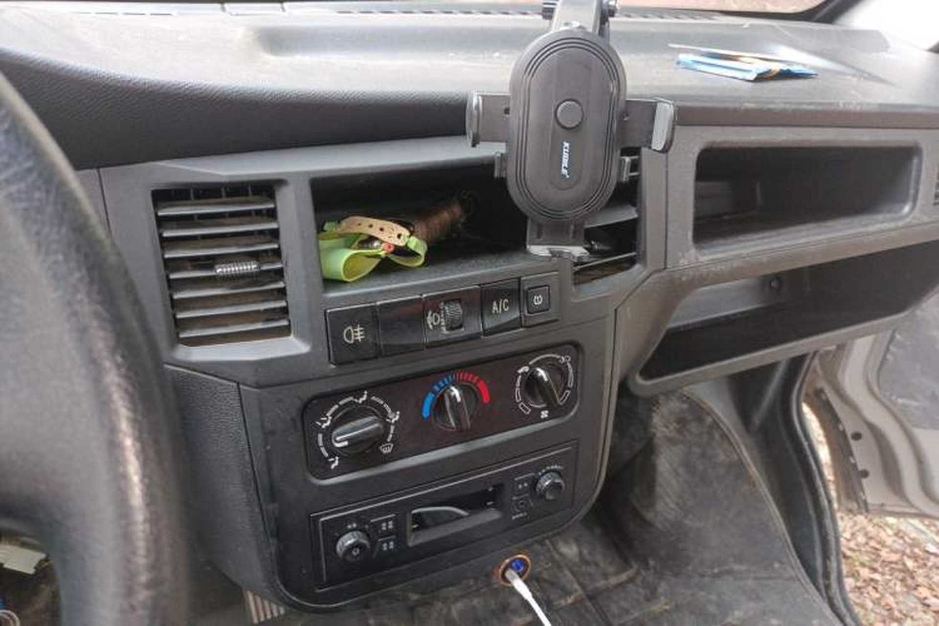 Used Wuling Zhiguang 2023 1.5L Practical Version 5/7 Seats Audio And AC Panel