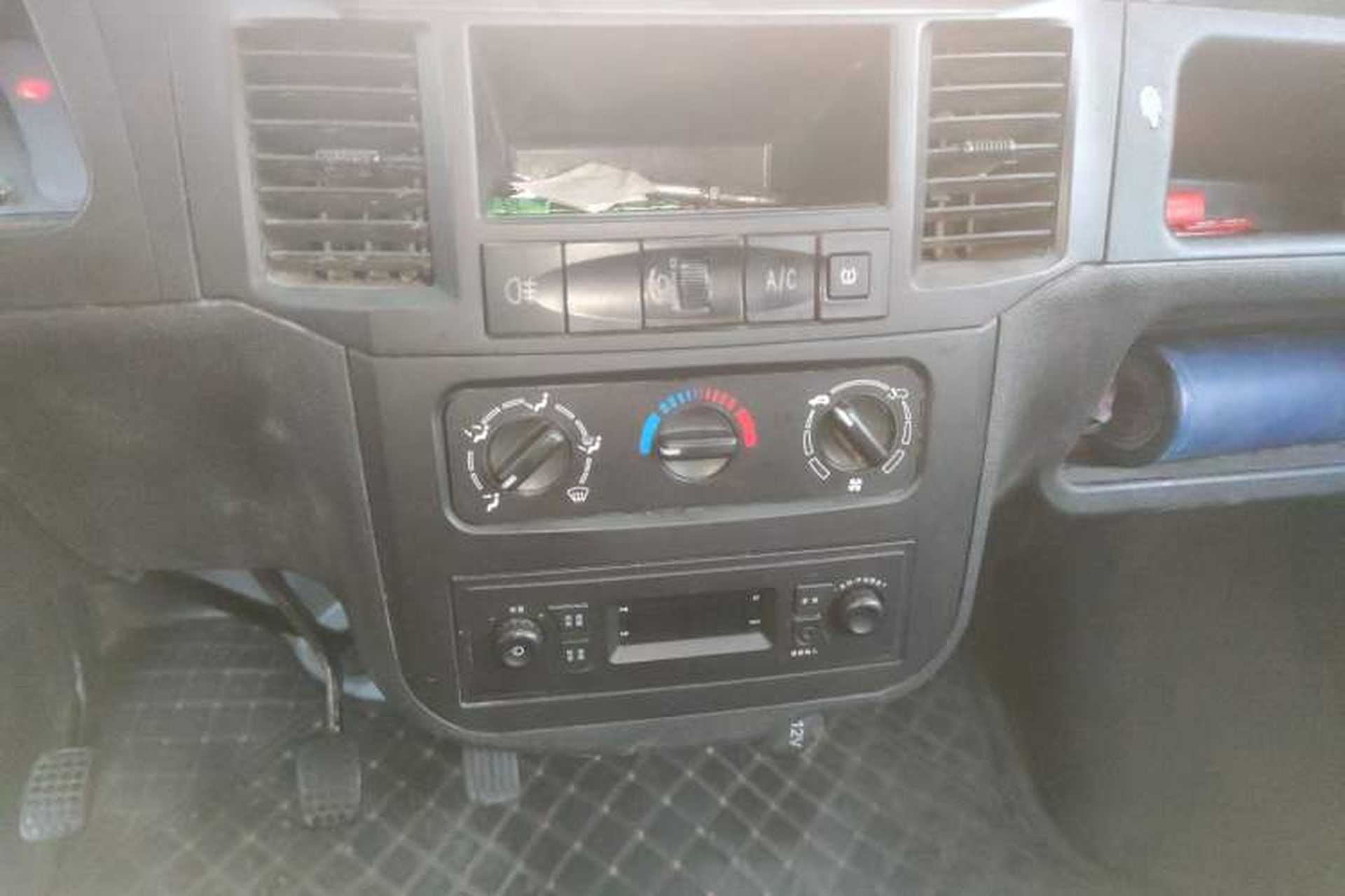 Used Wuling Zhiguang 2023 1.5L Practical Version 5/7 Seats Audio And AC Panel