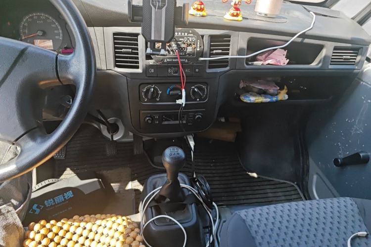 Used Wuling Zhiguang 2023 1.5L Practical Version 5/7 Seats Audio And AC Panel