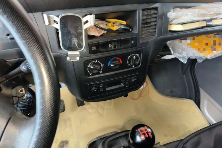 Used Wuling Zhiguang 2023 1.5L Practical Version 5/7 Seats Audio And AC Panel