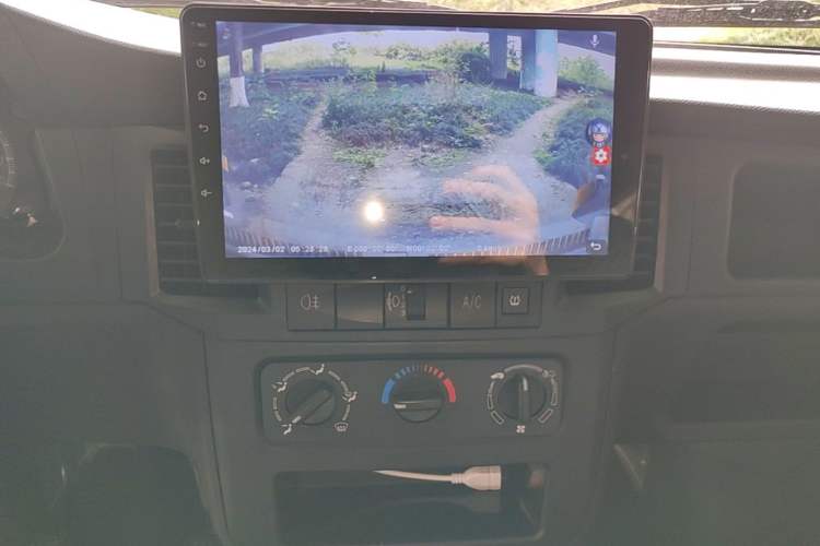 Used Wuling Zhiguang 2023 1.5L Practical Version 5/7 Seats Audio And AC Panel