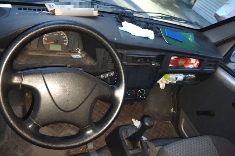 Used Wuling Zhiguang 2023 1.5L Utility Version with Enclosed Windows 2 Seats Center Console