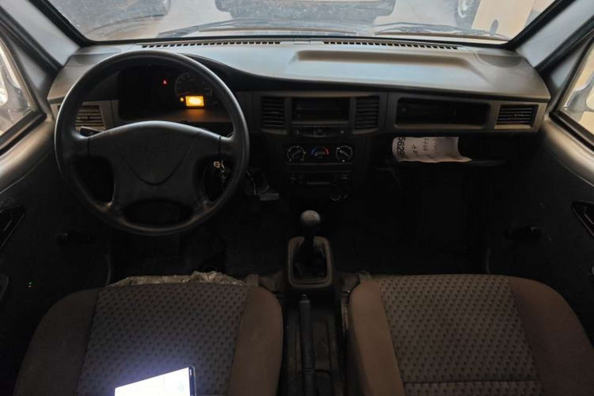 Used Wuling Zhiguang 2023 1.5L Practical Version 5/7 Seats Center Console