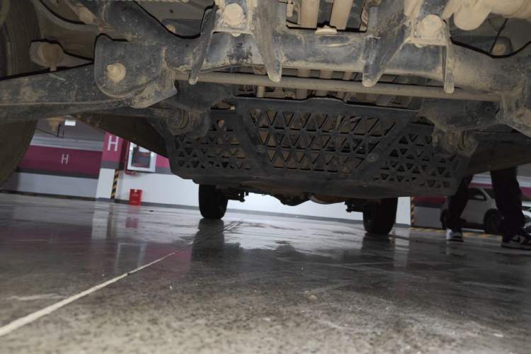 Used Wuling Zhiguang 2023 1.5L Practical Version 5/7 Seats Chassis Front