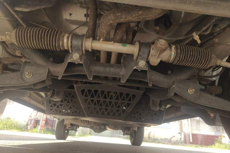 Used Wuling Zhiguang 2023 1.5L Practical Version 5/7 Seats Chassis Front