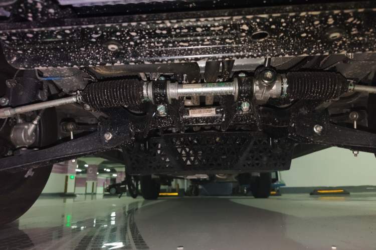Used Wuling Zhiguang 2023 1.5L Practical Version 5/7 Seats Chassis Front